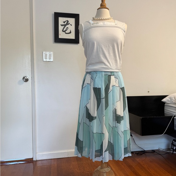 Ann Taylor Green Midi A-Line Pleated Skirt - Picture 1 of 1